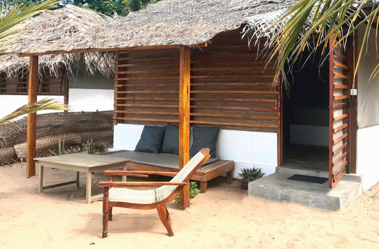 Upali Beach Surf Resort & Cafe Baie d'Arugam Extérieur photo