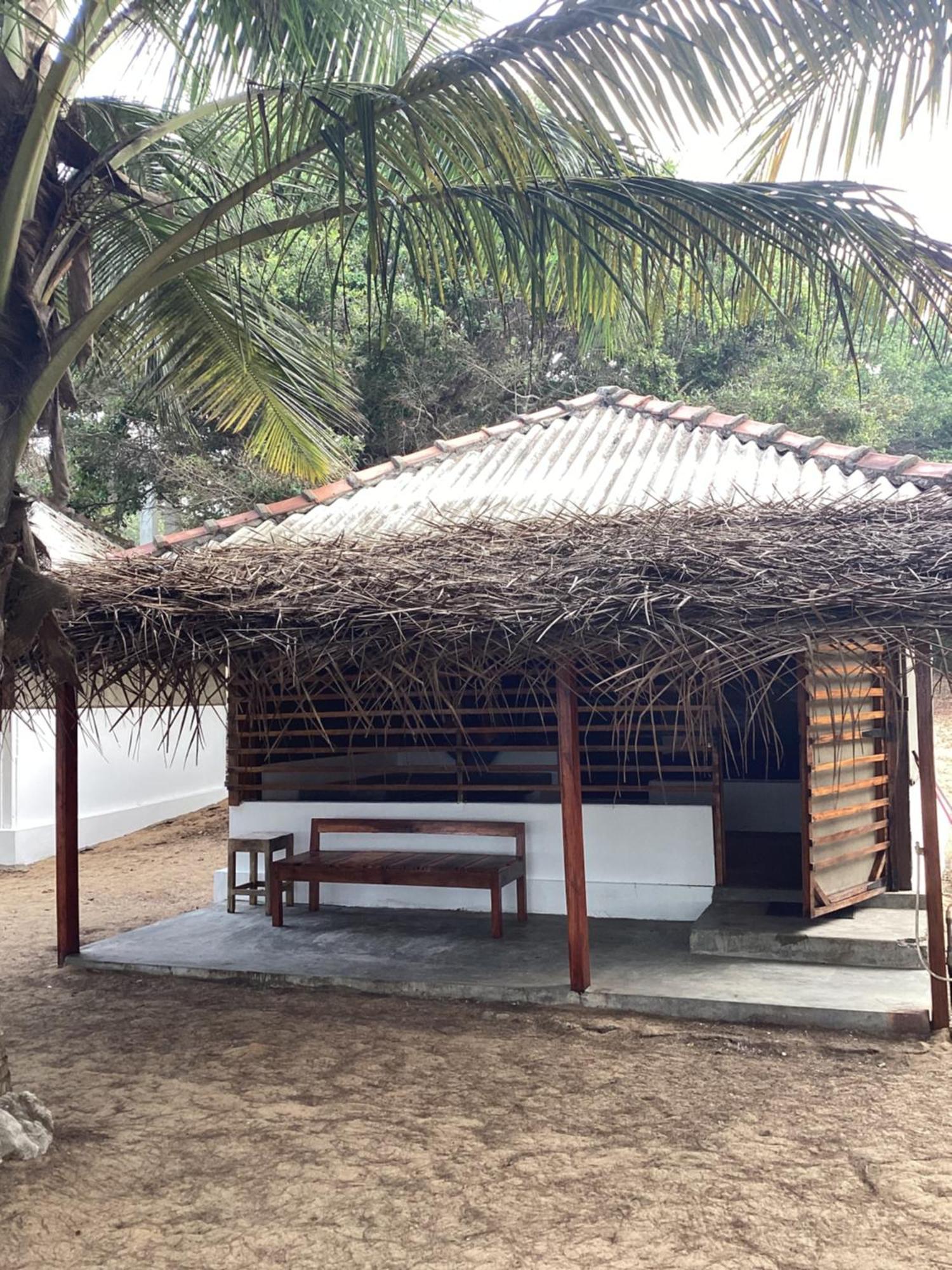 Upali Beach Surf Resort & Cafe Baie d'Arugam Extérieur photo